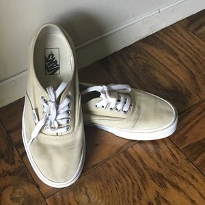 ‼️ Sold ‼️ Cream Vans